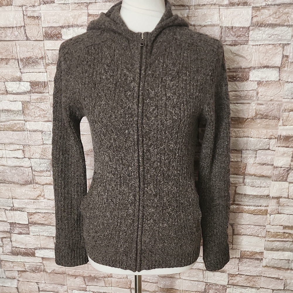 Patagonia 100 % Lambs Wool Cozy Dark Gray  Knit Zip-Up Hoodie
